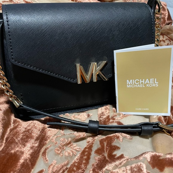 Michael Kors Handbags - Michael Kors Sylvia Crossbody Bag